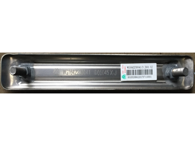 AZ1642230041豪沃前叶子板压条/防滑板侧板