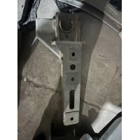 WG1671430109豪瀚N7G前懸左上支架