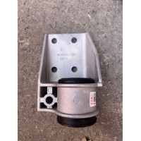 WG9925530332散熱器右支承總成
