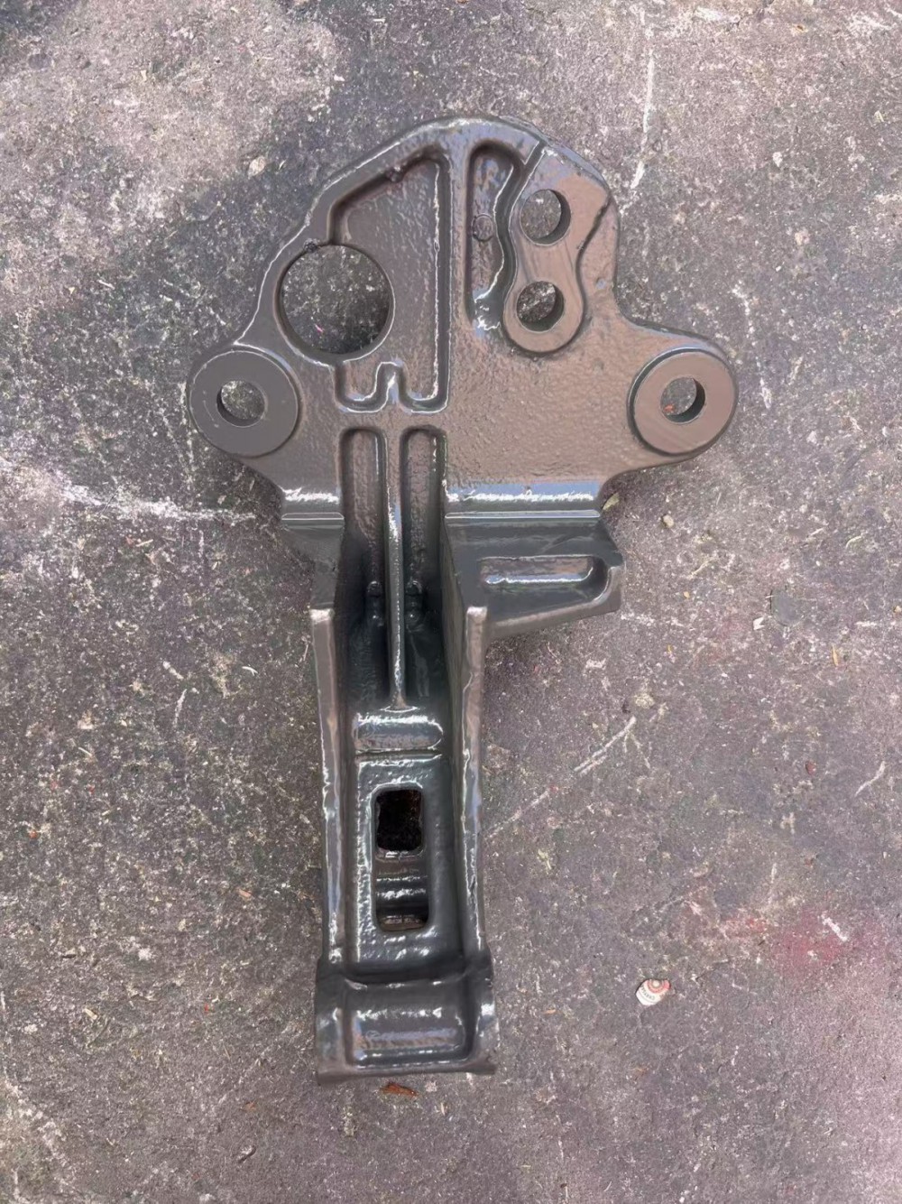 AZ1664440086长驾驶室后悬右下支架-AZ1664440086-_恒科汽配网