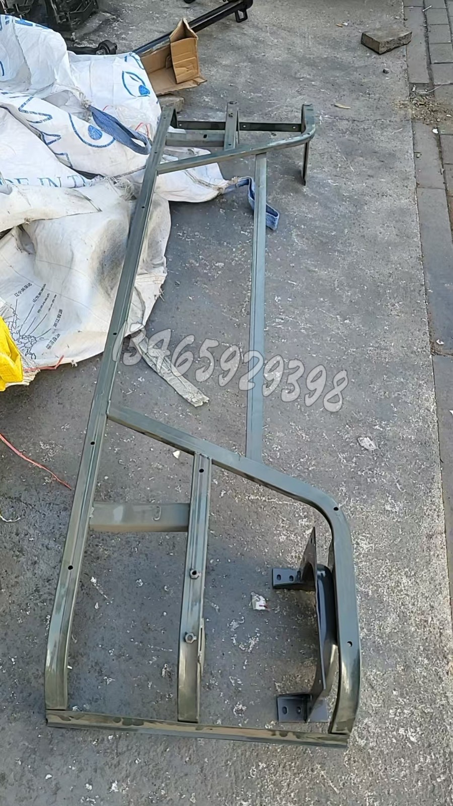 10款低位保险杠内骨架图1