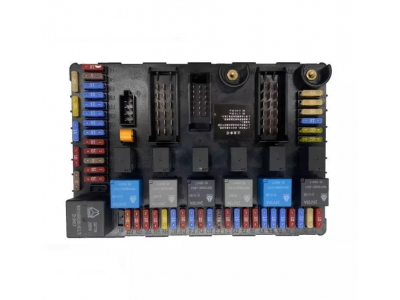 WG9525580301WG9525582301电器接线盒总成