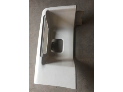 汕德卡C7H上车踏板总成812W61510-0803左812W61510-080右