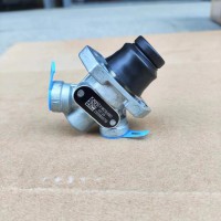 外贸出口豪沃T5GT7H两位三通方向控制阀811W52185-6060/3