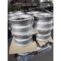 外贸出口重卡配件重汽豪沃汕德卡轮毂钢圈 全车配件供应 品质值得信赖