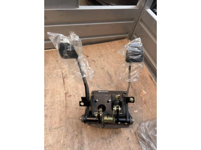 WG9525361840豪瀚组合踏板总成(离合总泵带油罐,离合踏板降低优化)