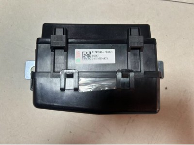 812W25444-6001汕德卡发动机用底盘电气接线盒