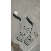 WG9525596033后懸置左支架