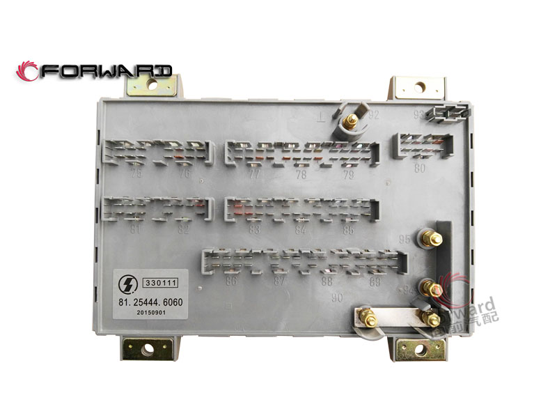 SHACMAN F2000  車身駕駛室電器系統  DZ9100586400  中央電器裝置板/DZ9100586400 中央電器裝置板