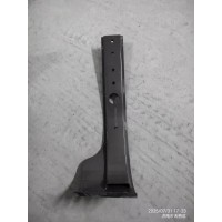 WG1664233032右前支架