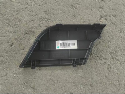 WG1664245078   牵引钩右盖板