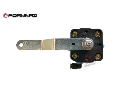 DZ15221440234 新高度阀/右前,New height valve/right front,济南向前汽车配件有限公司