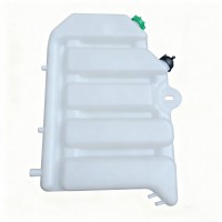 重汽豪瀚新豪沃膨脹水箱總成WG9112530333 水箱配件 廠家現(xiàn)貨直發(fā)