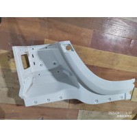 DZ14251240012右前叶子板