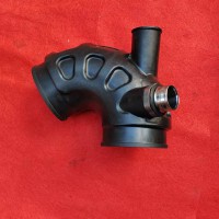 1006642412压气机进气管