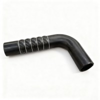 重汽HOWO自卸车 欧二发动机散热器出水胶管WG9725530506