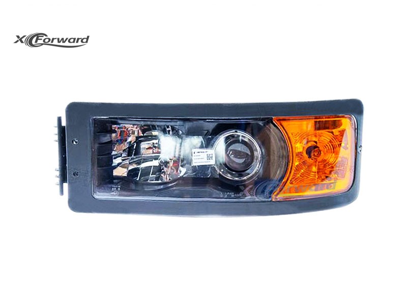 DZ9100726030  前照灯总成-左,Headlamp assembly - left,济南向前汽车配件有限公司