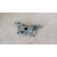 WG9981340044后分室支架