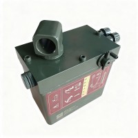 重汽新斯太尔配件D7B右置车驾驶室手动液压油泵举升泵阀WG9719826001