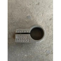 WG9725597032   变速箱横梁管夹