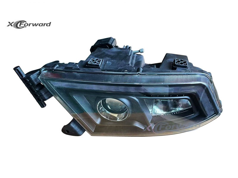 AZ962272000011  LED右前照灯总成(右-非金属保险杠-黑框),LED right headlamp assembly,济南向前汽车配件有限公司