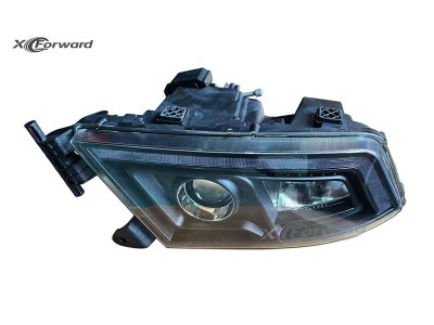 AZ962272000011  LED右前照灯总成(右-非金属保险杠-黑框),LED right headlamp assembly,济南向前汽车配件有限公司