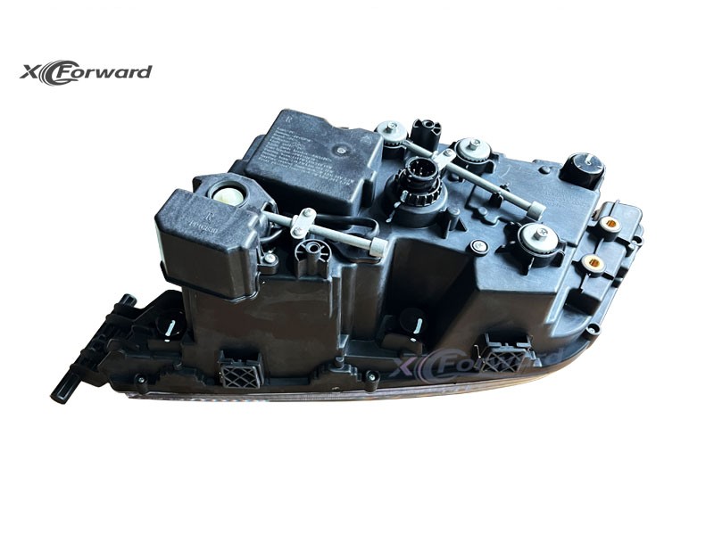 AZ962272000011  LED右前照灯总成(右-非金属保险杠-黑框),LED right headlamp assembly,济南向前汽车配件有限公司