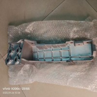 前保險(xiǎn)杠右安裝支架