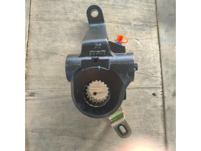 WG7129450012   后制动调整臂右