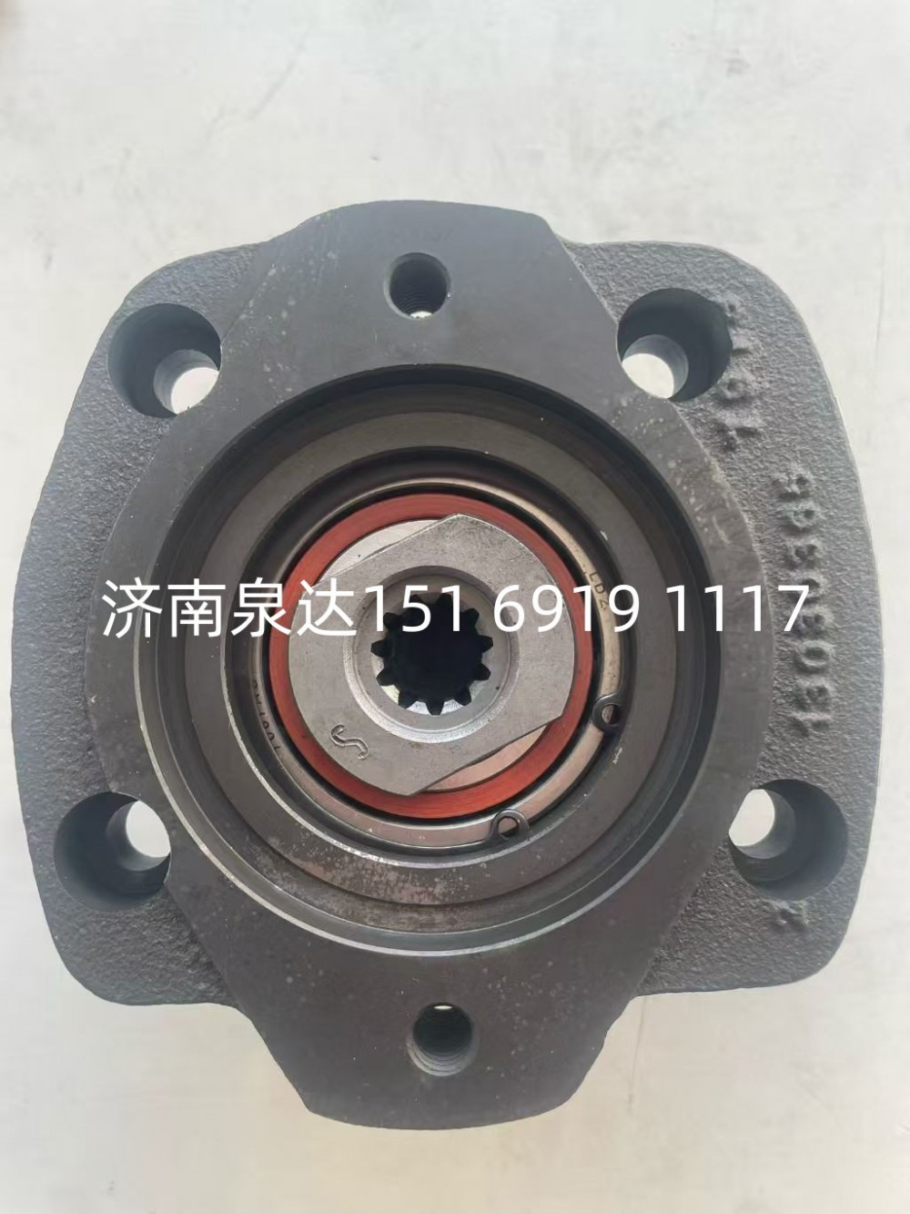 1001326916潍柴发动机转向助力泵上座/1001326916