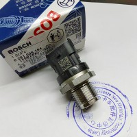 0281006164 bosch 軌壓傳感器 260元