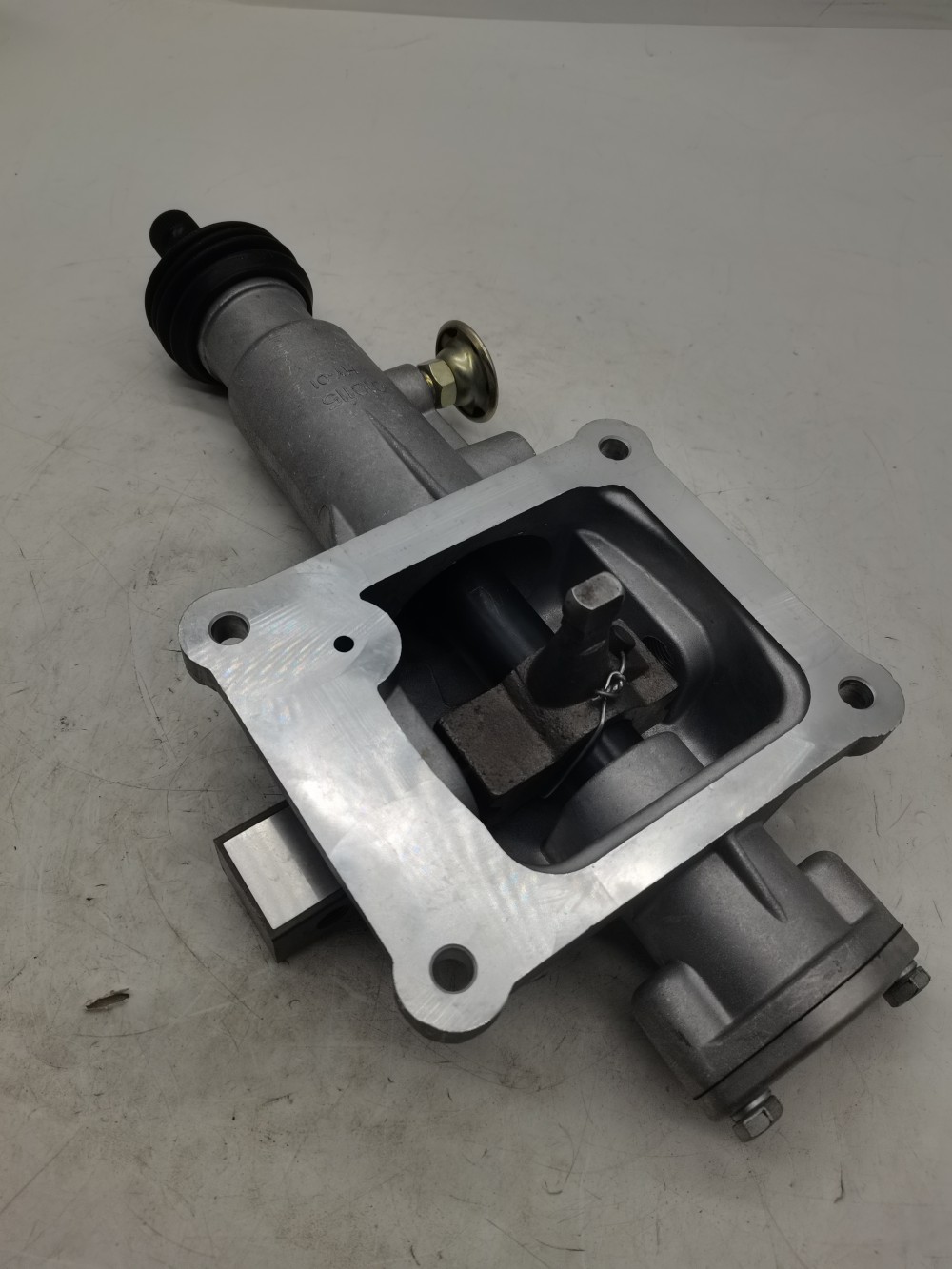 操纵装置总成/右置带锁档10JS160-1703010-79/12JSD160T-1703015-4-Y图1