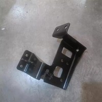 德龍X3000X5000前置油泵支架總成