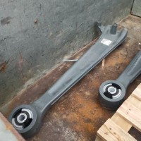 重汽豪沃TX右支腿总成，AZ9925528106，1070元