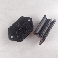 德龙F3000新M3000发动机前支撑胶垫前机爪垫前支架脚垫