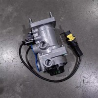 德龙X5000制动总阀集成式刹车总泵