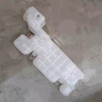 德龙M3000S膨胀水箱新款膨胀箱总成发动机副水箱
