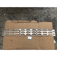 WG1664230092保險杠下防滑板