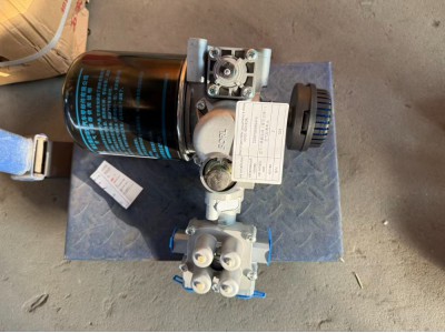 DZ96189360000   空气干燥器总成（带四回路）/空气处理单元