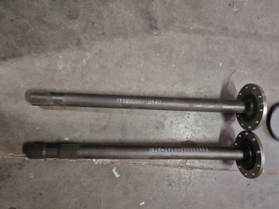 重汽MCY13桥半轴总成，711W35502-0148，350元