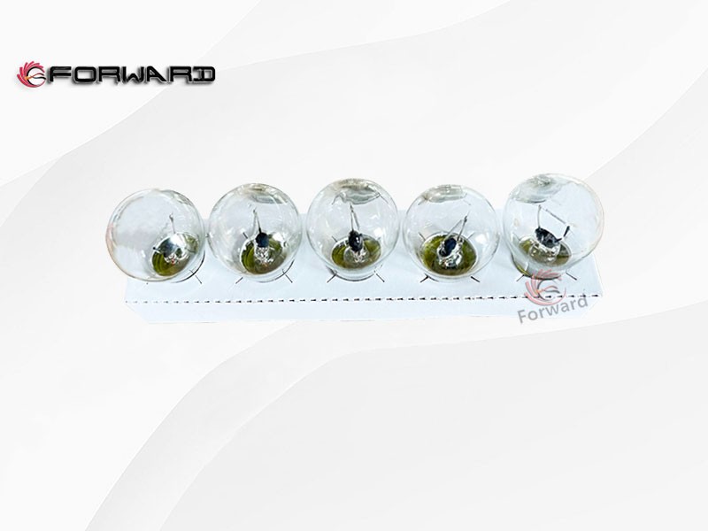 SHACMAN 底盘电器后尾灯装置系统 DZ9200721024  转向灯灯泡(P21W24V)