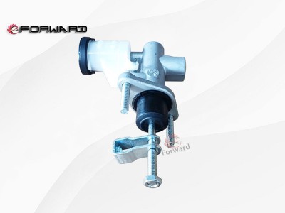 2345A015  离合器总泵,Clutch master cylinder,济南向前汽车配件有限公司