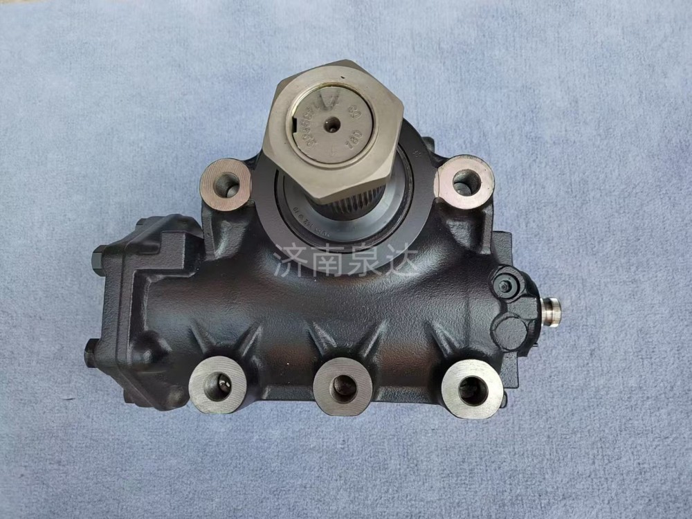 8098957136厦门金龙客车动力转向器总成方向机总成转向机总成/8098957136