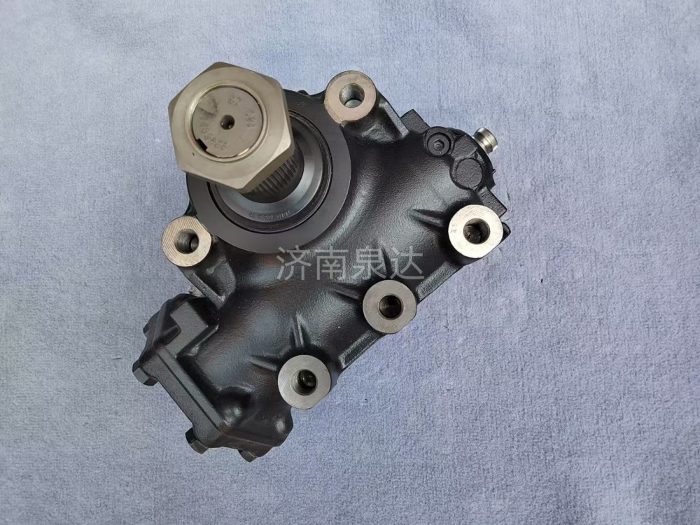 8098957136厦门金龙客车动力转向器总成方向机总成转向机总成/8098957136