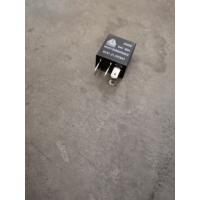 常开式继电器 20A-四插WG9725584002