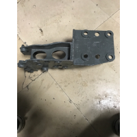 驾驶室液压锁下支架 右AZ1642440012