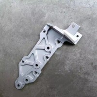 德龙新M3000国六前悬连接支架驾驶室铝支座总成