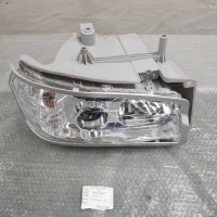 WG9719720002豪沃前大燈（右）