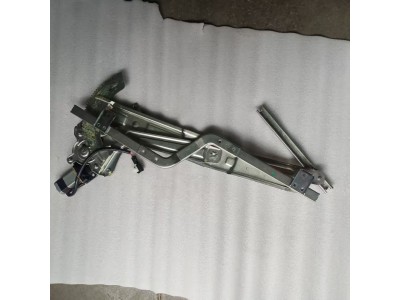 陕汽德龙新M3000玻璃升降器左   DZ15221330058