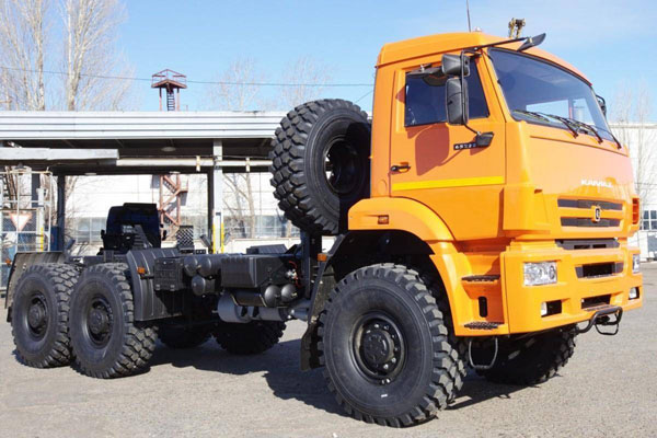 卡瑪斯-КАМАЗ 6522